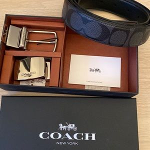 NEW WITH TAGS COACH BELT BOX SET